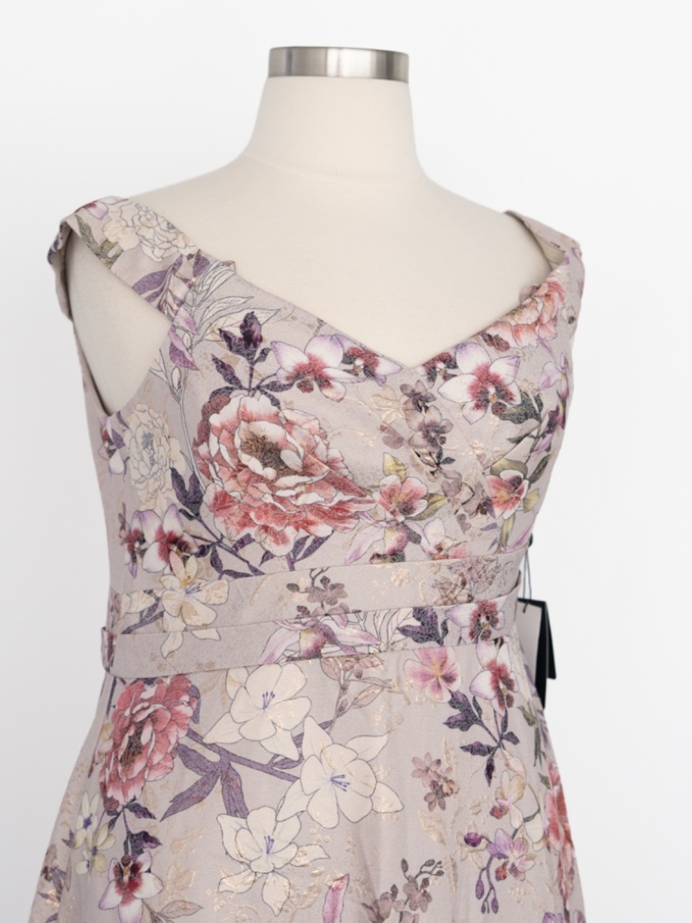 Adrianna Papell - Floral Metallic Jacquard Off Shoulder Ballgown - Picture 13 of 16